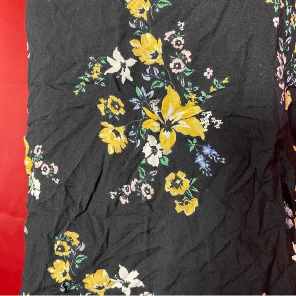 H&M Black Sleeveless Top with Yellow Floral Design - Picture 4 of 8